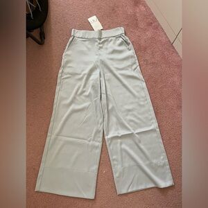 Zara Stylish Light Gray Wide-Leg Pants